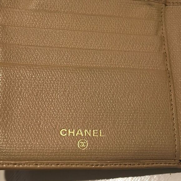 Chanel Bifold Compact Cardholder Wallet Beige Leather Luxury Minimalist CC Logo - Picture 9 of 15